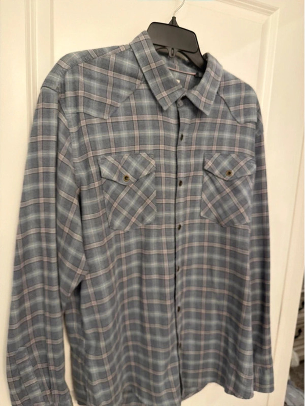 Wrangler Men’s XL Blue Gray Plaid Western Snap Long Sleeve Shirt Dual Pockets